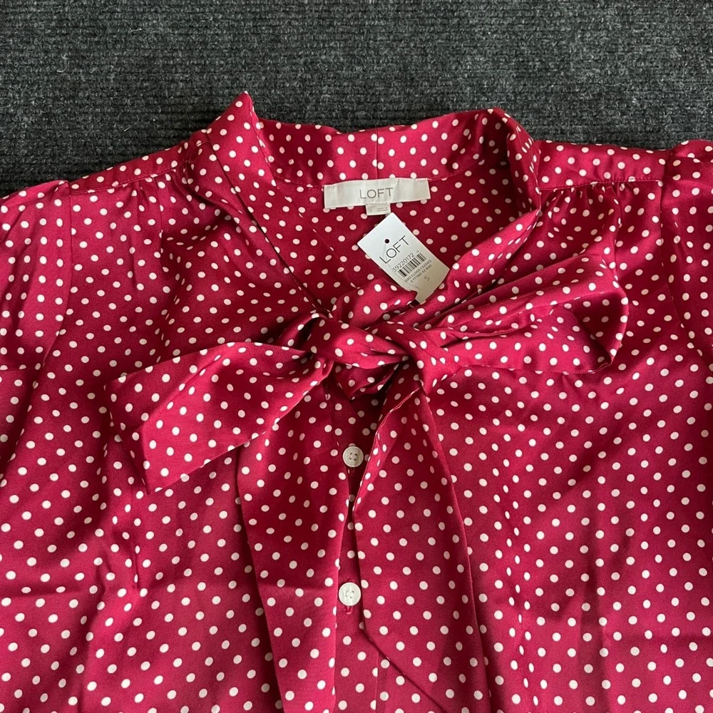 LOFT Polka Dot Blouse Womens Small Red White Tie Neck Puff Sleeve Button Up NEW